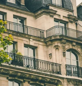 pierre taille facades haussmanniennes effrite elle